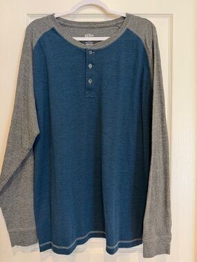 Men’s Duluth Blue and Gray Long Sleeve Henley